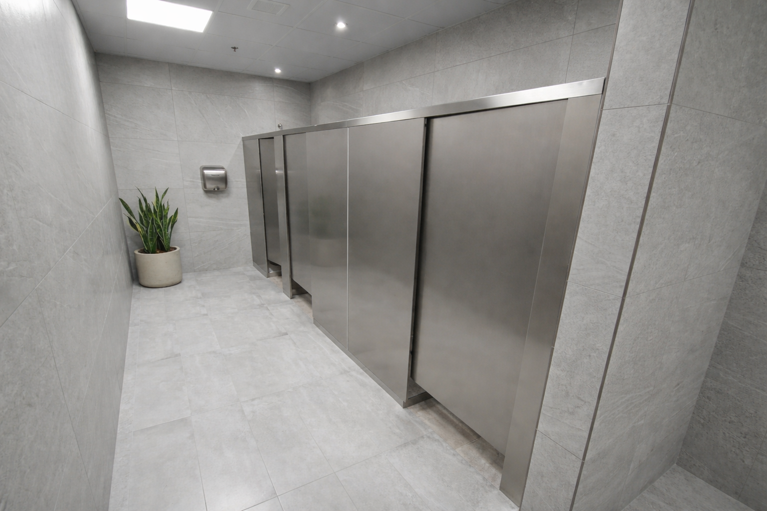 Divisiones y Mamparas Sanitarias en acero inoxidable